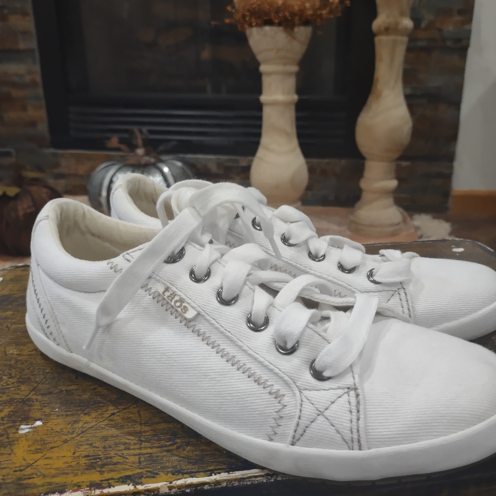 Womens Taos sneakers